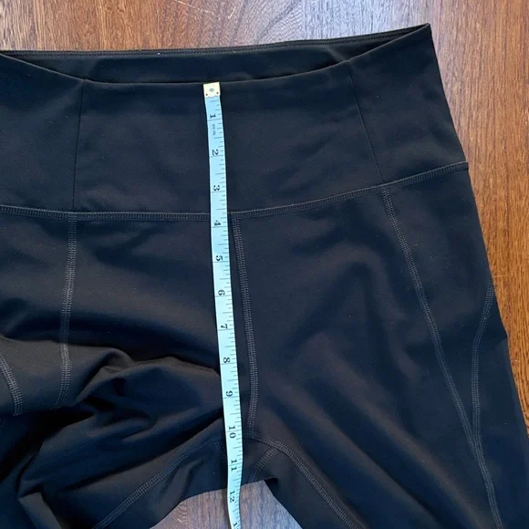 Girlfriend Collective Classic Black Cropped Leggings Medium - Picture 5 of 10